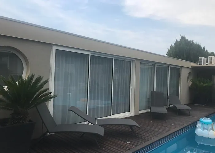 Appartement Cosy Avec Piscine Partagee
